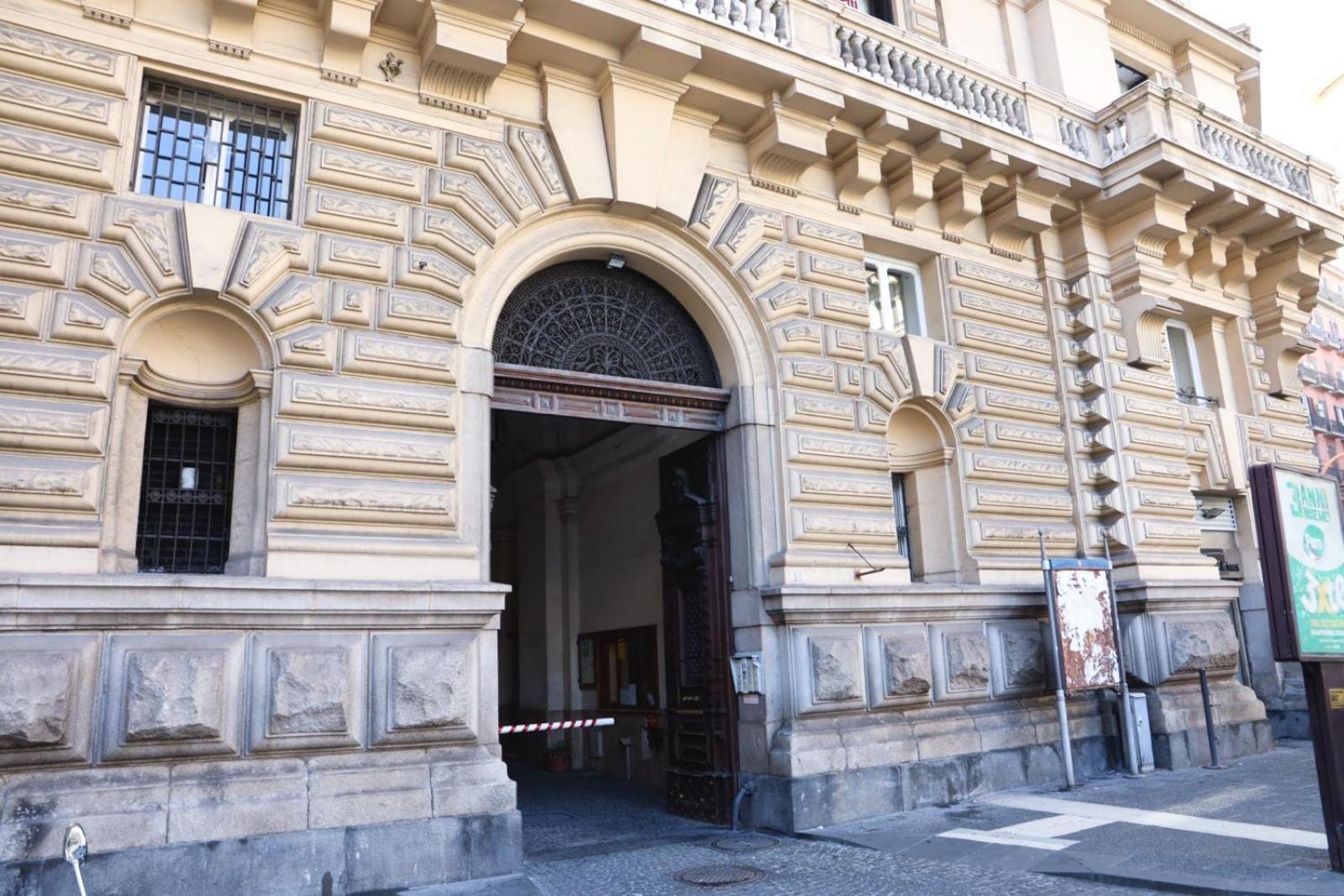 Da Francesco Hotel Наполи Екстериор снимка