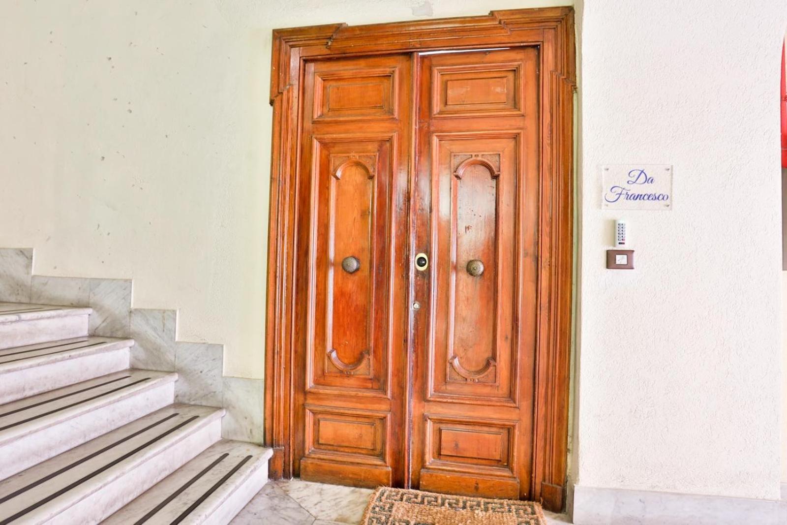 Da Francesco Hotel Наполи Екстериор снимка