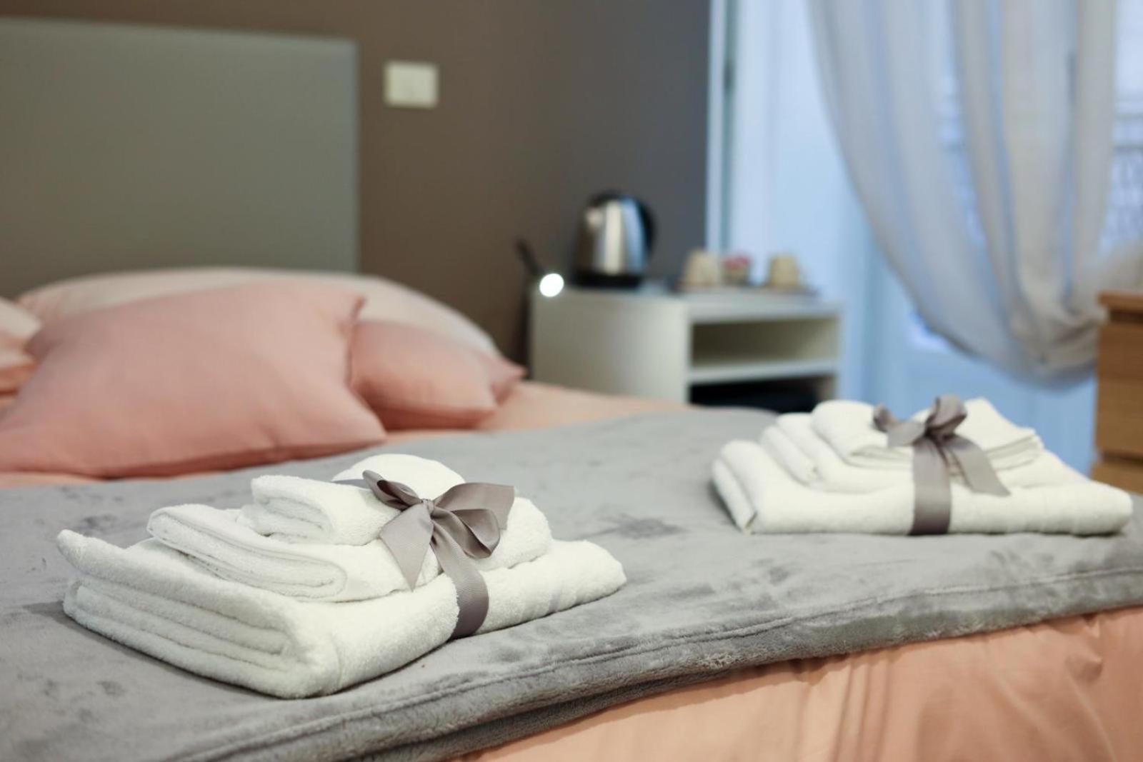 Da Francesco Hotel Наполи Екстериор снимка